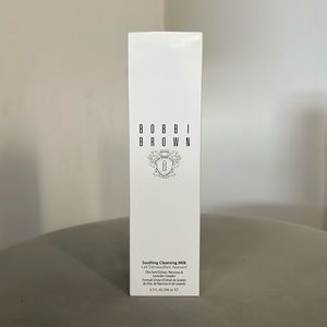 Bobbi Brown Soothing Cleansing Milk